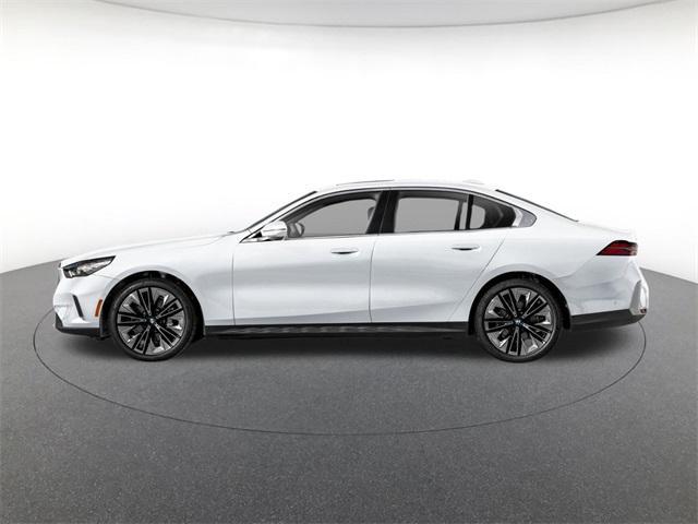 Photo of 2026 White Metallic BMW 530