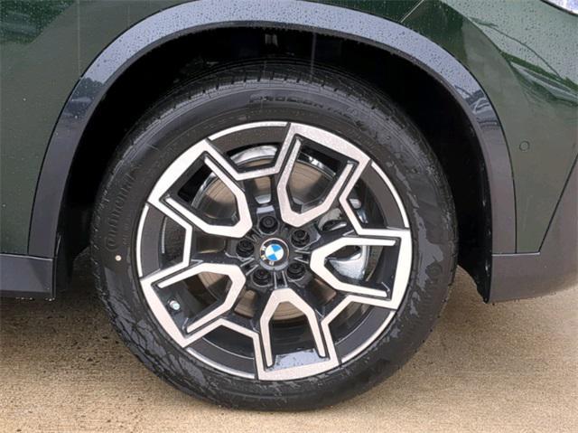 Photo of 2025 Green Metallic BMW X1