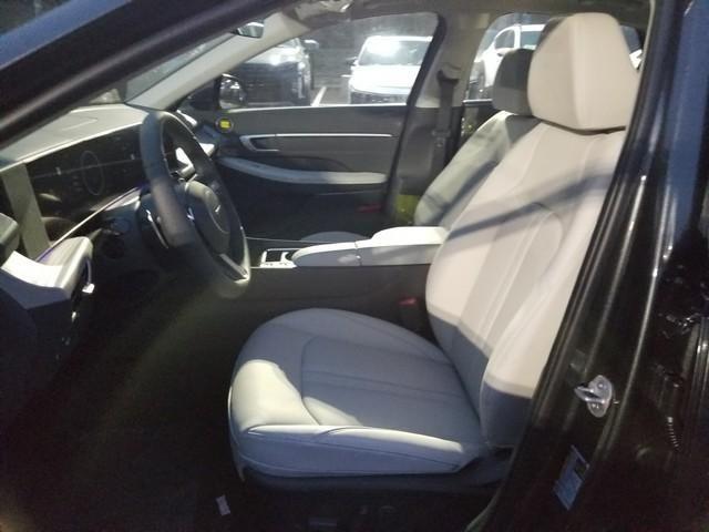 Photo of 2025 Portofino Gray Hyundai SONATA Hybrid