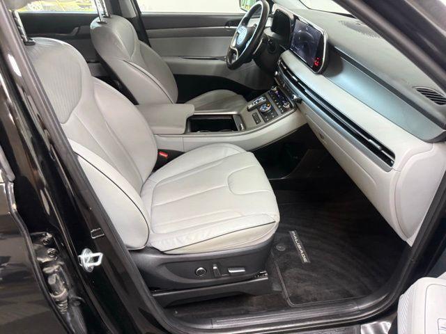 Photo of 2023 Abyss Black Pearl Hyundai PALISADE
