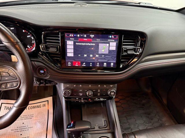 Photo of 2024 Octane Red Pearlcoat Dodge Durango