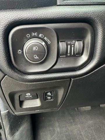 Photo of 2019 Diamond Black RAM 1500
