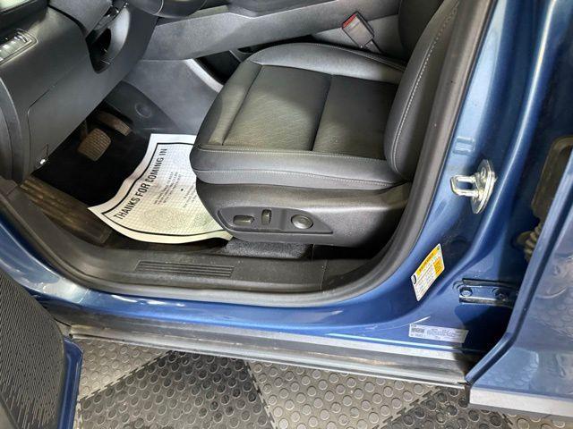 Photo of 2025 Lakeshore Blue Metallic Chevrolet Equinox