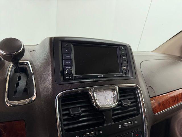 Photo of 2016 Deep Cherry Red Crystal Pearlcoat Chrysler Town & Country