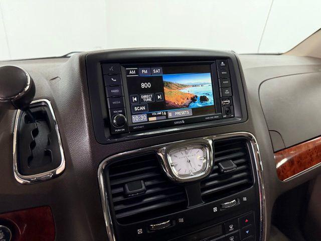 Photo of 2016 Deep Cherry Red Crystal Pearlcoat Chrysler Town & Country
