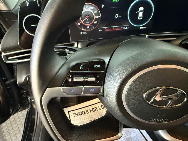 Photo of 2023 Phantom Black Hyundai ELANTRA