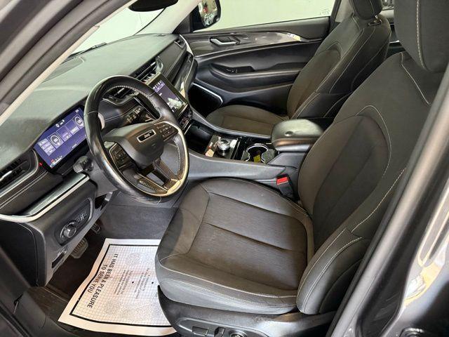 Photo of 2021 Metallic Jeep Grand Cherokee L