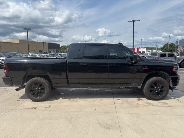 Photo of 2023 Diamond Black RAM 3500