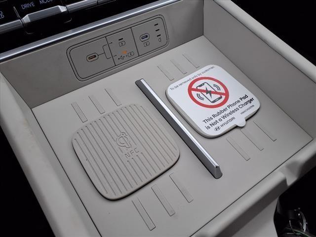 Photo of 2025 Red Hyundai SANTA FE