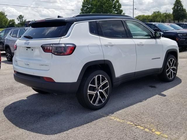 Photo of 2025 Bright White Clearcoat Jeep Compass