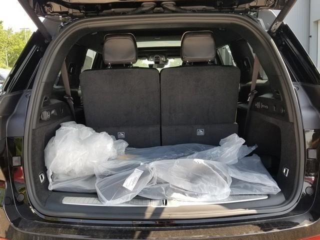 Photo of 2025 Diamond Black Jeep Grand Cherokee L