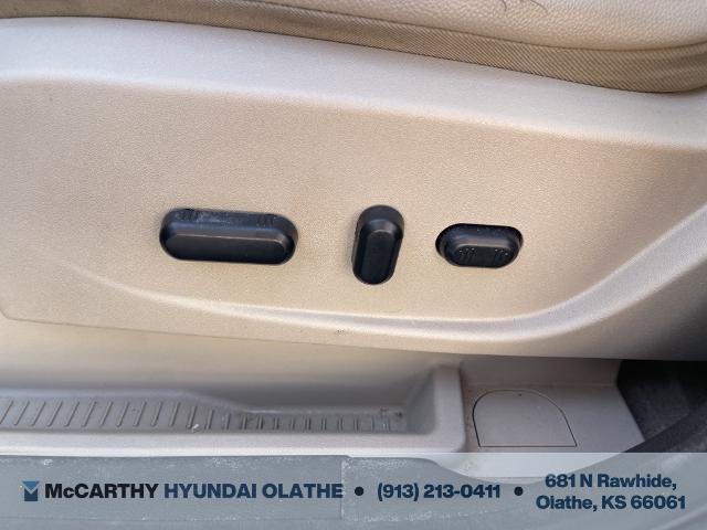 Photo of 2013 Tuxedo Black Ford Escape