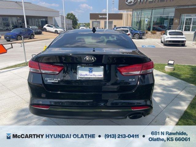 Photo of 2018 Ebony Black Kia Optima