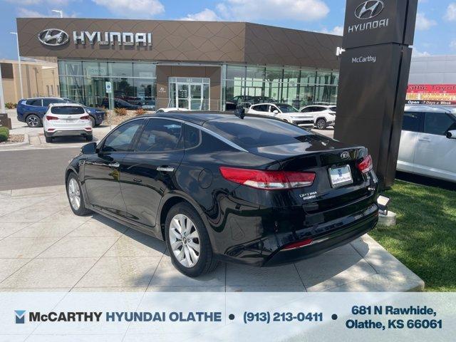 Photo of 2018 Ebony Black Kia Optima