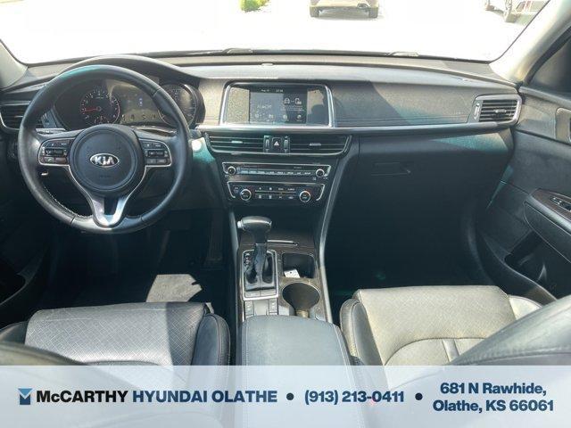 Photo of 2018 Ebony Black Kia Optima