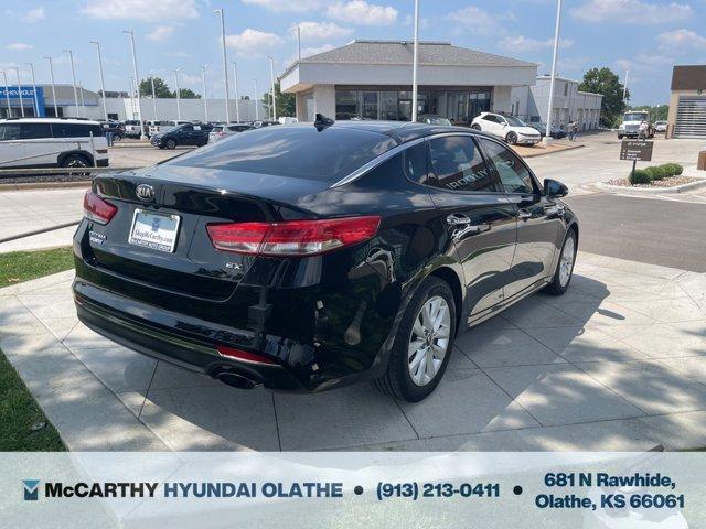 Photo of 2018 Ebony Black Kia Optima