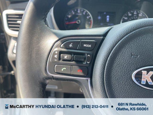 Photo of 2018 Ebony Black Kia Optima