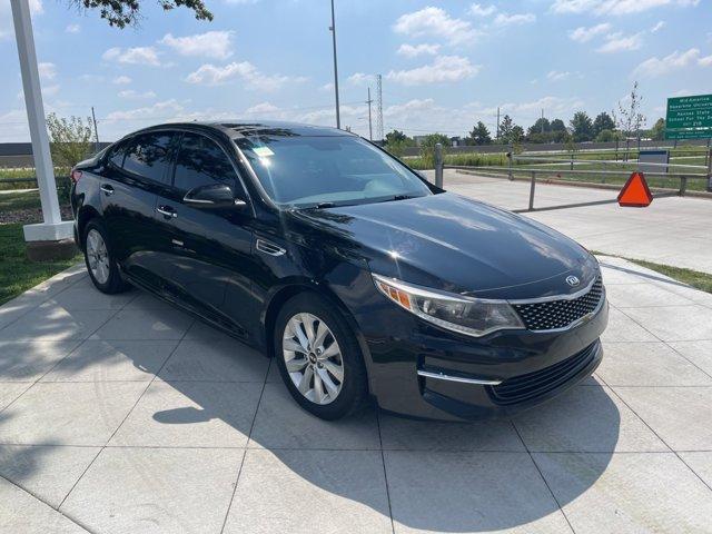 Photo of 2018 Ebony Black Kia Optima