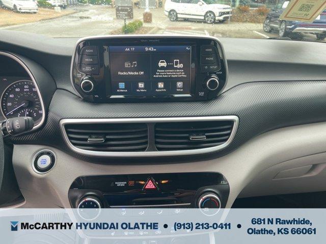 Photo of 2021 Stellar Silver Hyundai TUCSON
