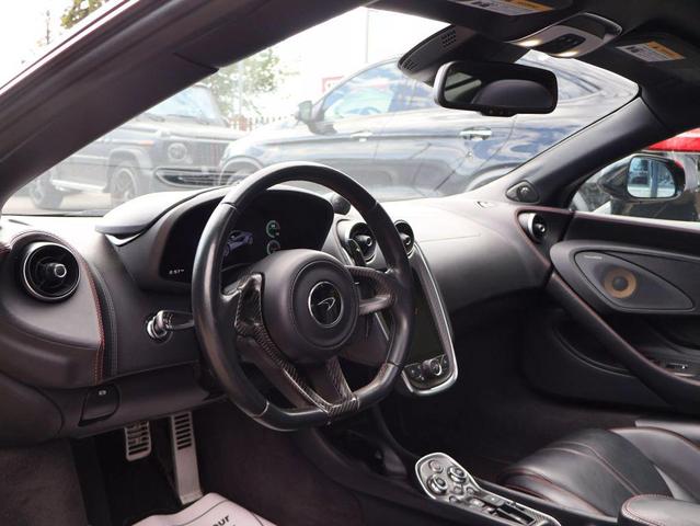 Photo of 2017 Onyx Black McLaren 570GT