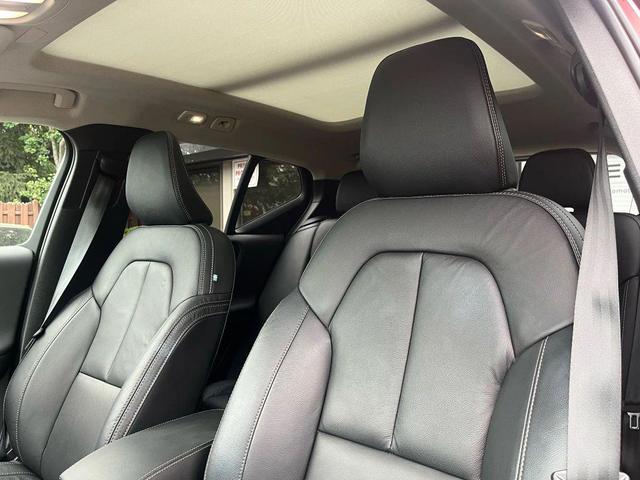 Photo of 2023 Fusion Red Metallic Volvo XC40