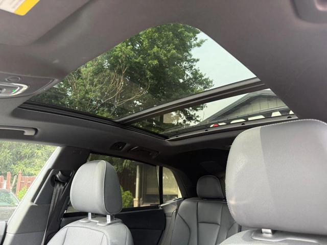 Photo of 2019 White Audi Q8