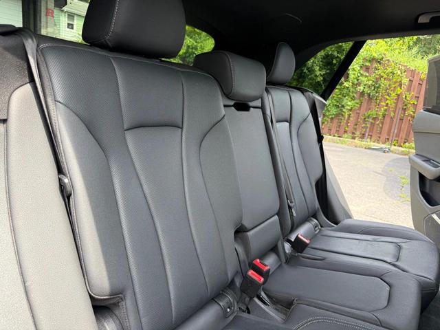 Photo of 2019 White Audi Q8