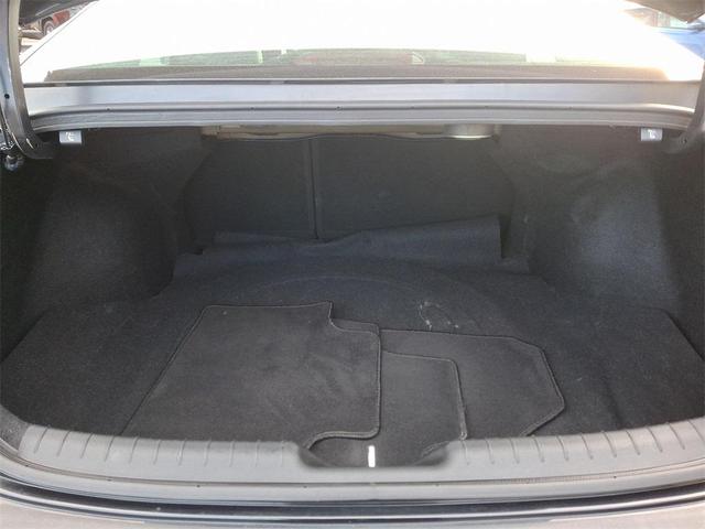 Photo of 2022 Phantom Black Hyundai ELANTRA