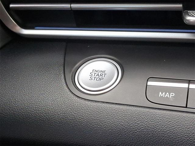 Photo of 2022 Phantom Black Hyundai ELANTRA