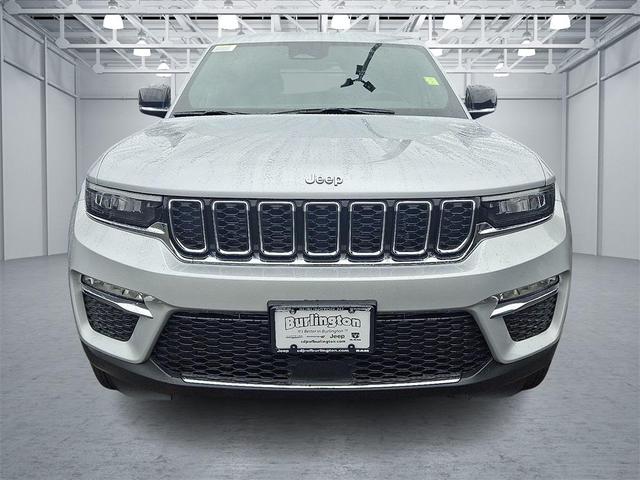 Photo of 2025 Silver Zynith Jeep Grand Cherokee