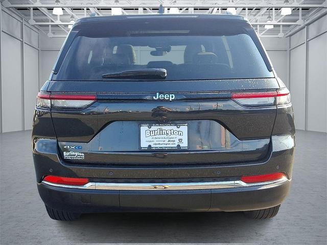 Photo of 2024 Rocky Mountain Pearlcoat Jeep Grand Cherokee 4xe