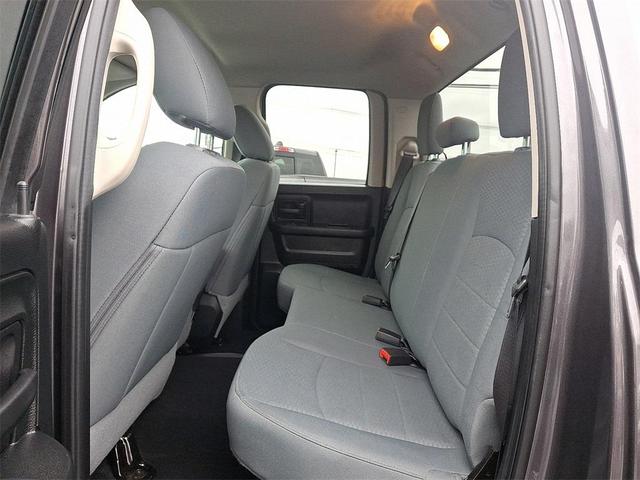 Photo of 2018 Granite Crystal Metallic Clearcoat RAM 1500