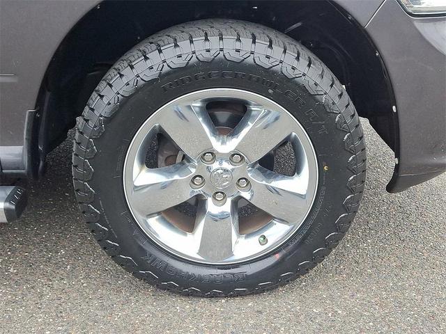 Photo of 2018 Granite Crystal Metallic Clearcoat RAM 1500