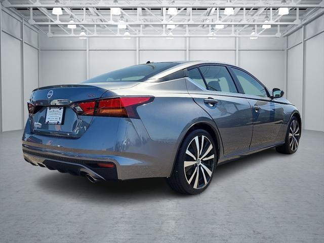 Photo of 2019 Gun Metallic Nissan Altima