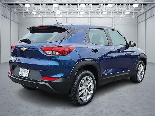 Photo of 2021 Pacific Blue Metallic Chevrolet Trailblazer