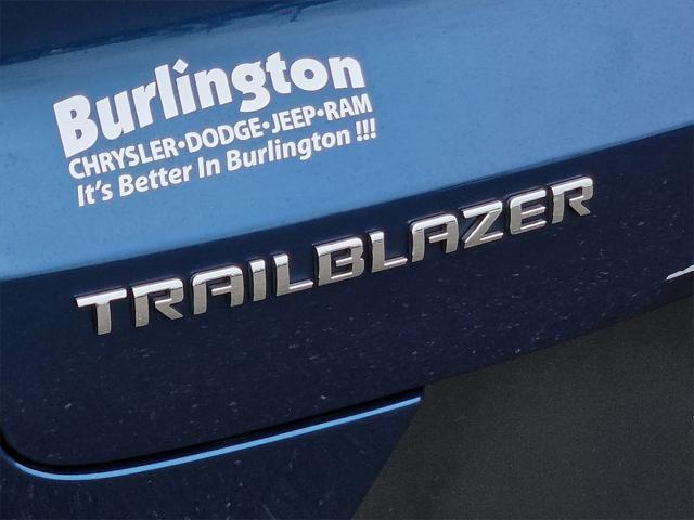 Photo of 2021 Pacific Blue Metallic Chevrolet Trailblazer