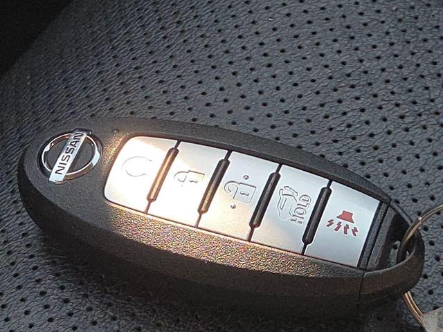 Photo of 2020 White Nissan Murano