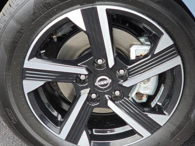 Photo of 2025 Atlantic Gray M Nissan Sentra