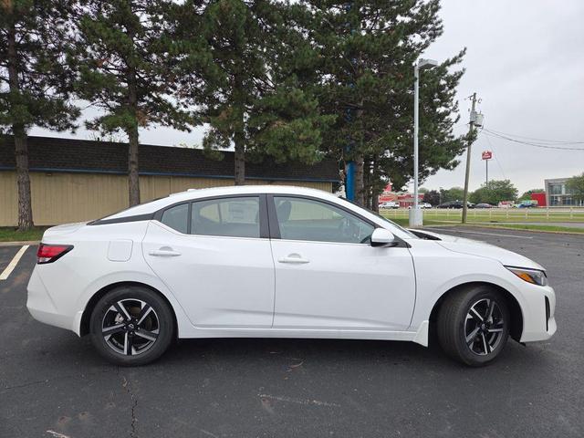 Photo of 2025 Aspen White Nissan Sentra