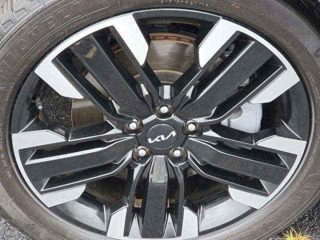 Photo of 2025 Dark Moss Kia Telluride