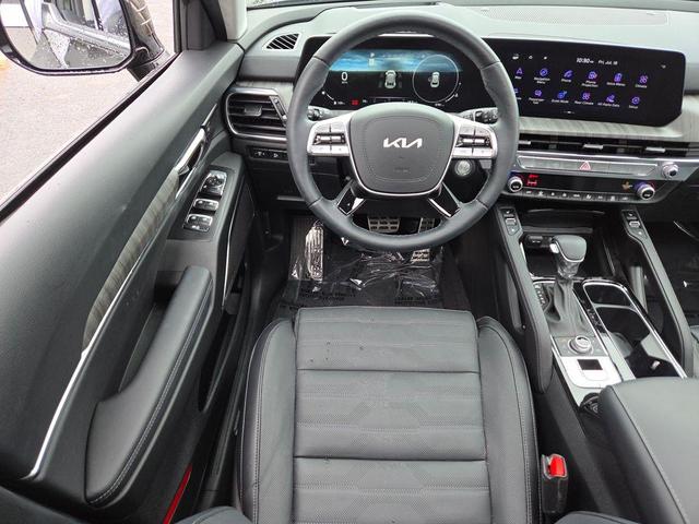Photo of 2025 Dark Moss Kia Telluride