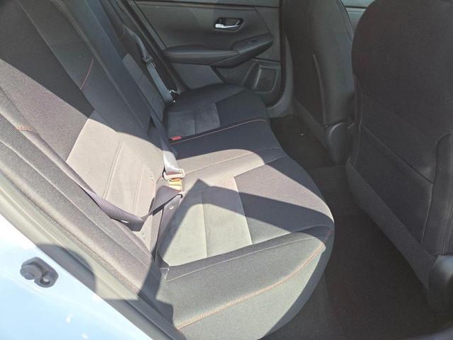 Photo of 2025 White Nissan Sentra
