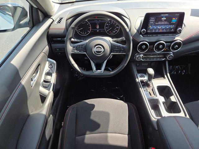 Photo of 2025 White Nissan Sentra