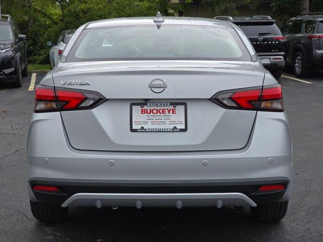 Photo of 2025 Brilliant Silver Metallic Nissan Versa