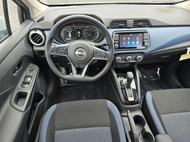 Photo of 2025 Brilliant Silver Metallic Nissan Versa