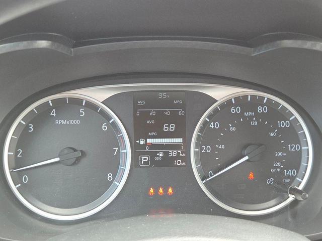 Photo of 2025 Black Nissan Versa