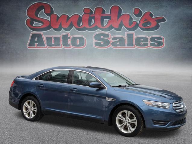 Photo of 2018 Blue Metallic Ford Taurus