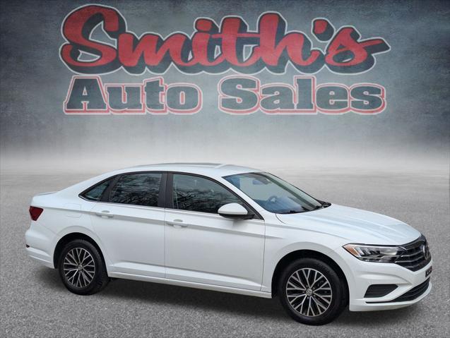 Photo of 2021 Pure White Volkswagen Jetta