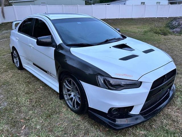 Photo of 2014 Wicked White Metallic Mitsubishi Lancer Evolution