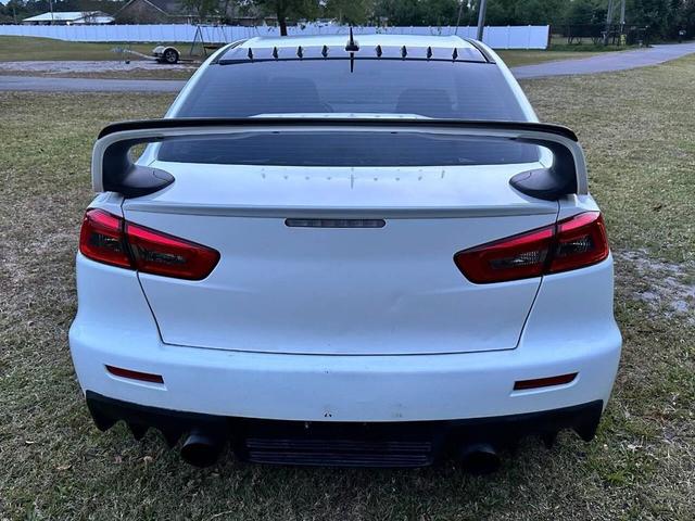 Photo of 2014 Wicked White Metallic Mitsubishi Lancer Evolution